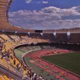 In uno stadio nuovissimo...